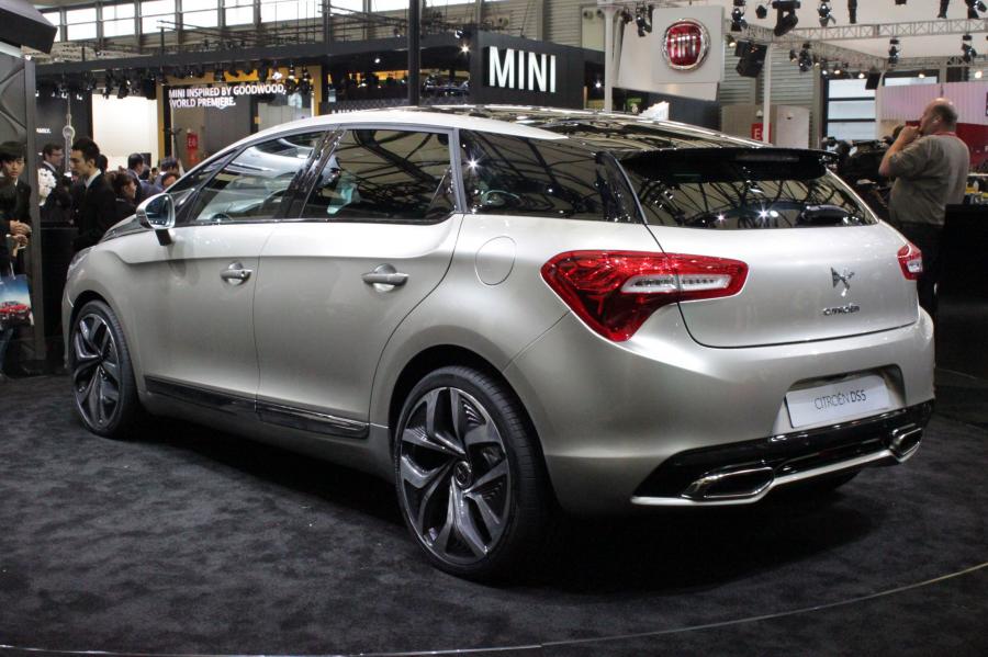  Citroen DS5 2012 года  (фото 106 из 182)